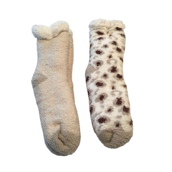 Cuddl Duds Sherpa Lined Lounge Socks 2-Pack Beige & Leopard Print Womens - Picture 2 of 6